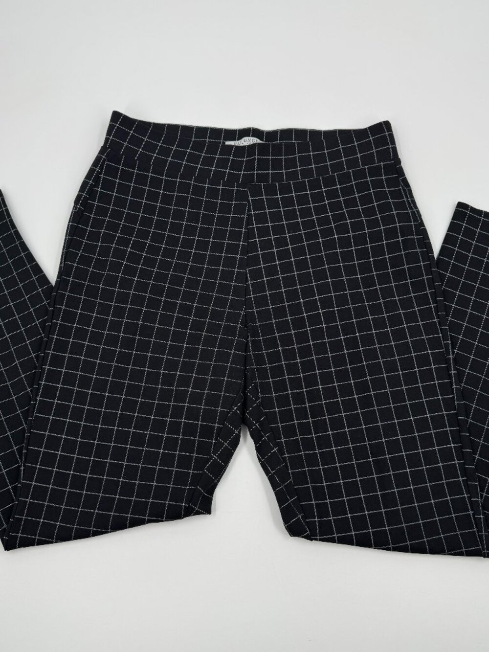 Kay Unger Slim Leg Trousers Womens‎ Size M Black White Windowpane Grid Pull On